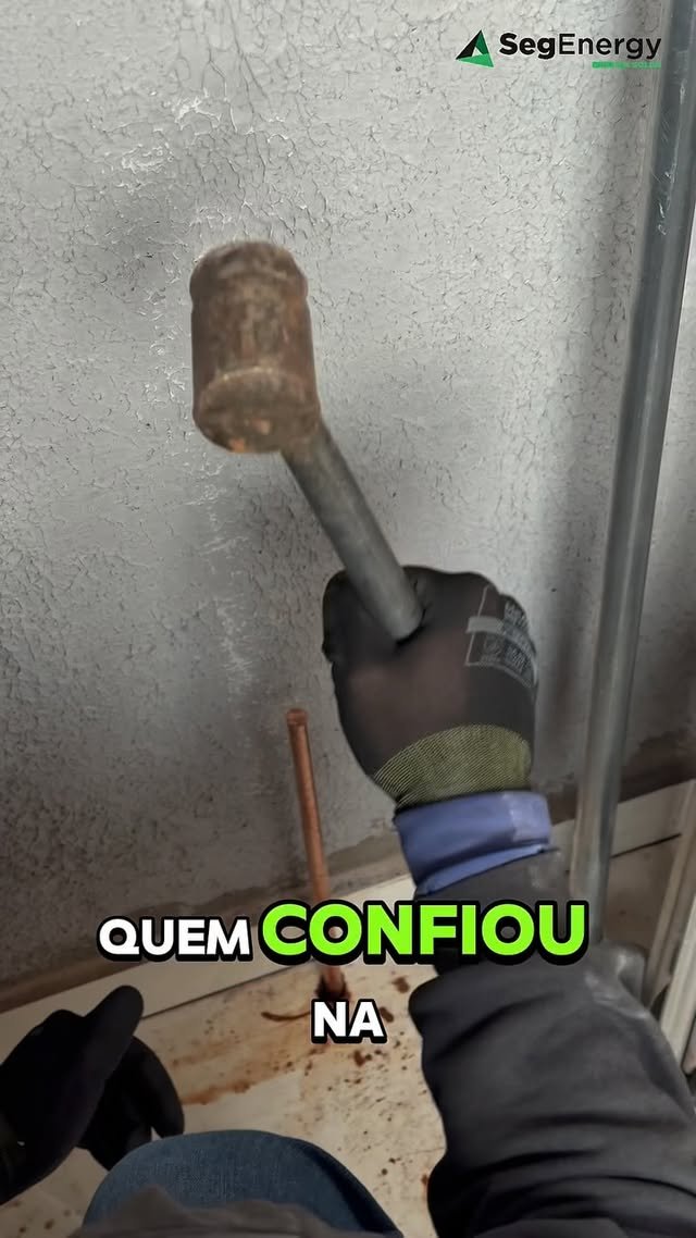 Preview do Reel — cliente reagindo à chegada do material